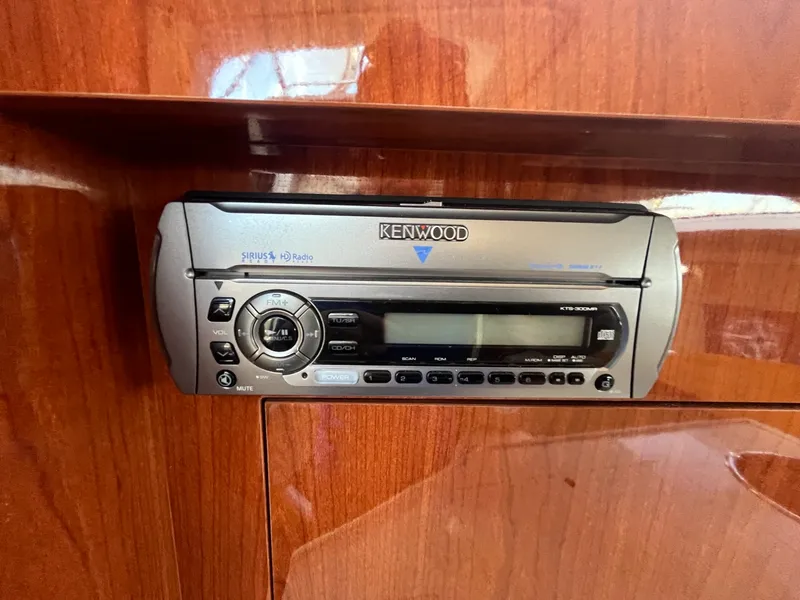 Slide: The Image of 2009 Regal 3060 Window Express - 8048476