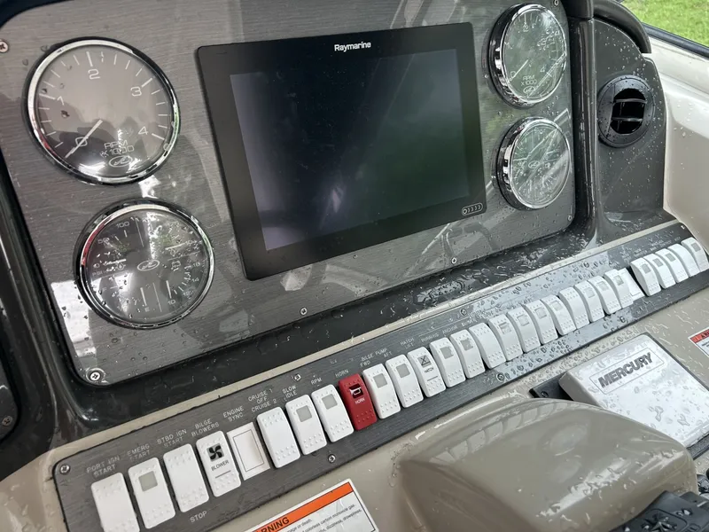Slide: The Image of Sea Ray 40 Sundancer 2008 - 8035252