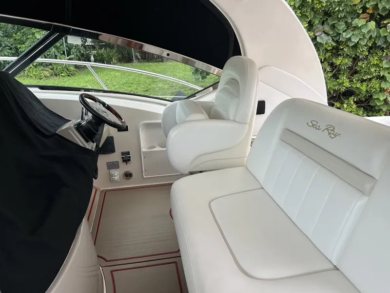 Slide: The Image of Sea Ray 40 Sundancer 2008 - 8035251
