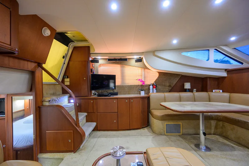 Slide: The Image of Silverton 39 Motor Yacht 2005 - 8139571