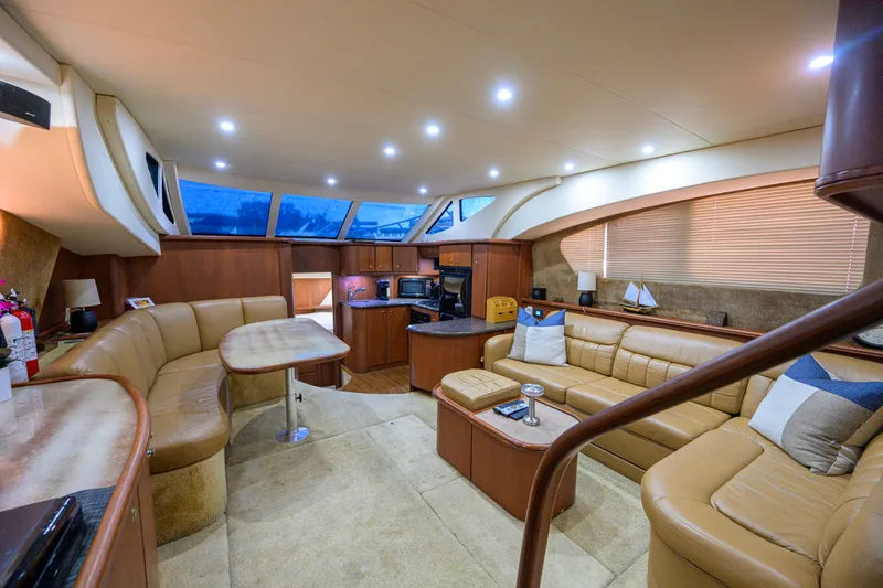 Slide: The Image of Silverton 39 Motor Yacht 2005 - 8139568