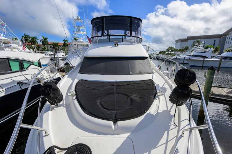 Slide: The Image of Silverton 39 Motor Yacht 2005 - 8139554