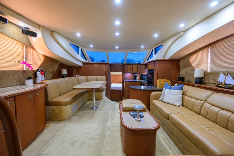 Slide: The Image of Silverton 39 Motor Yacht 2005 - 8139569