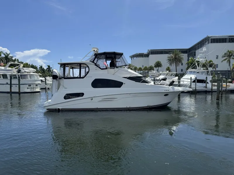 The Image of Silverton 39 Motor Yacht 2005 - 8139537