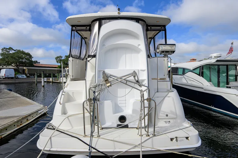 Slide: The Image of Silverton 39 Motor Yacht 2005 - 8139563
