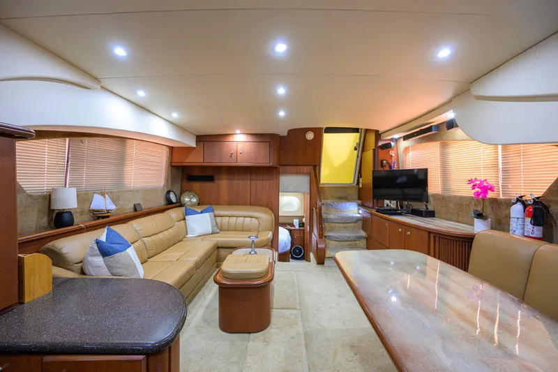 Slide: The Image of Silverton 39 Motor Yacht 2005 - 8139572