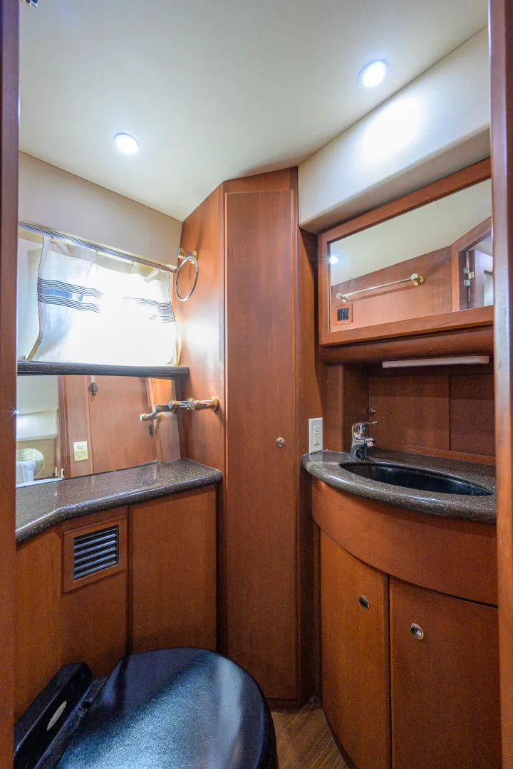 Slide: The Image of Silverton 39 Motor Yacht 2005 - 8139577