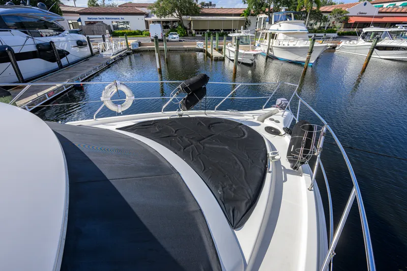 Slide: The Image of Silverton 39 Motor Yacht 2005 - 8139553