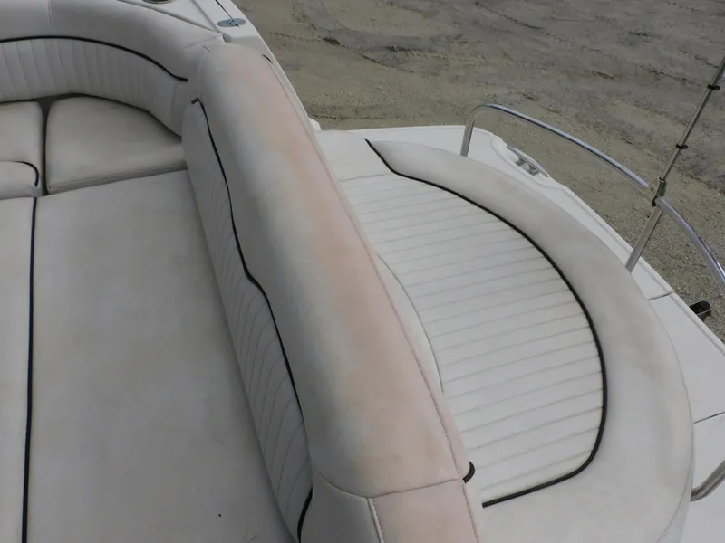 Slide: The Image of Monterey 330 Sport Yacht 2007 - 8035674