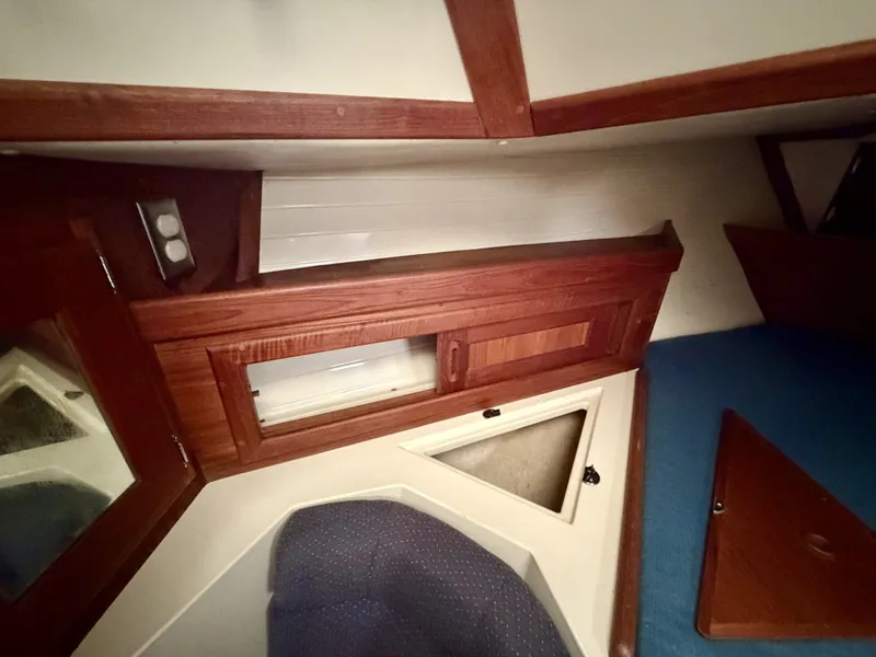 Slide: The Image of Pacific Seacraft Crealock 1997 - 8035773