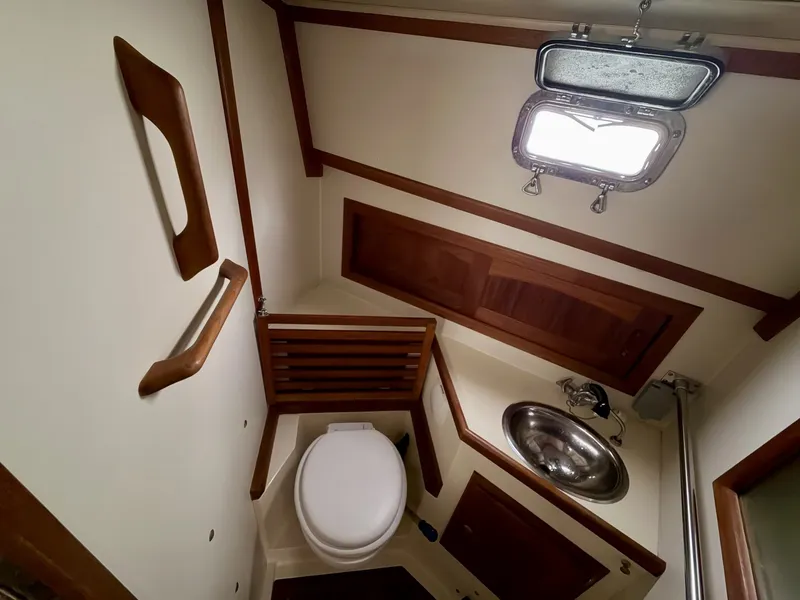 Slide: The Image of Pacific Seacraft Crealock 1997 - 8035761