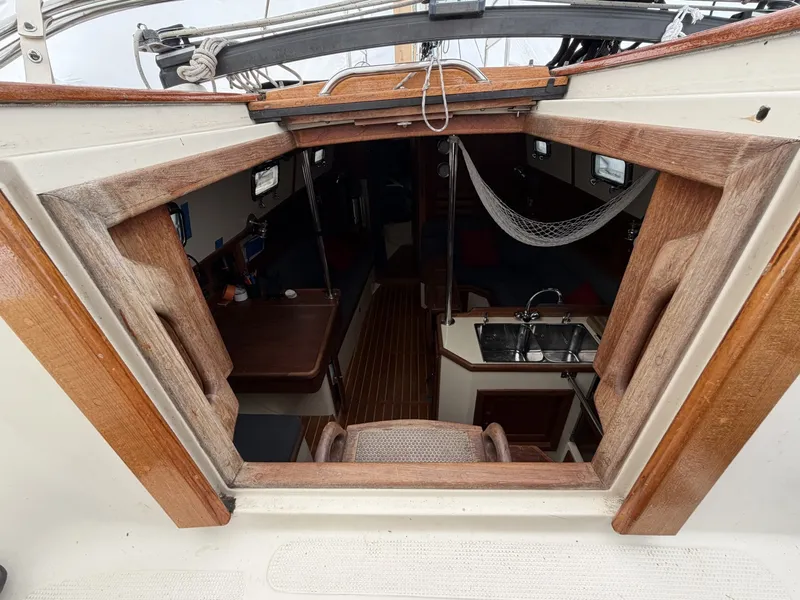 Slide: The Image of Pacific Seacraft Crealock 1997 - 8035702