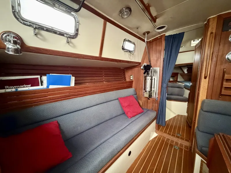 Slide: The Image of Pacific Seacraft Crealock 1997 - 8035747
