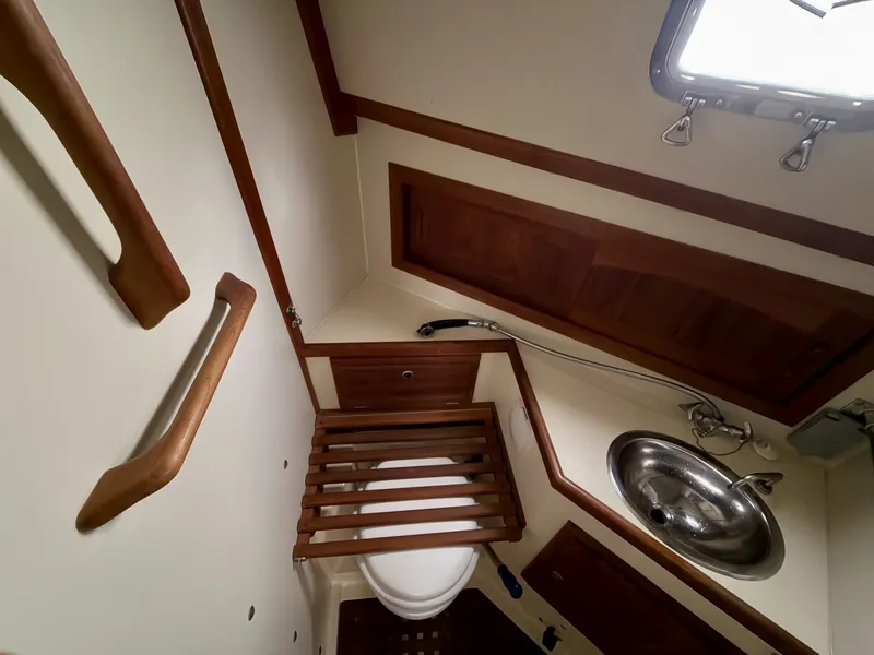 Slide: The Image of Pacific Seacraft Crealock 1997 - 8035764
