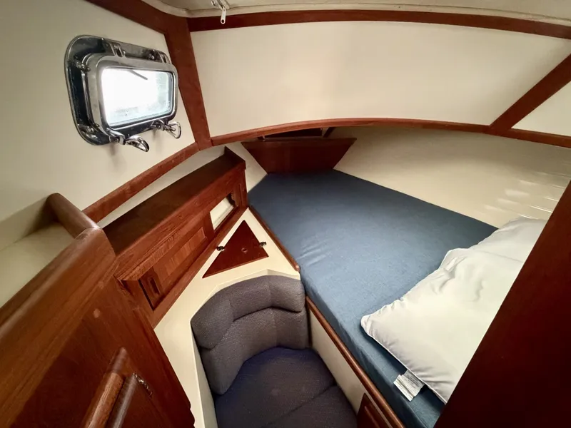 Slide: The Image of Pacific Seacraft Crealock 1997 - 8035767