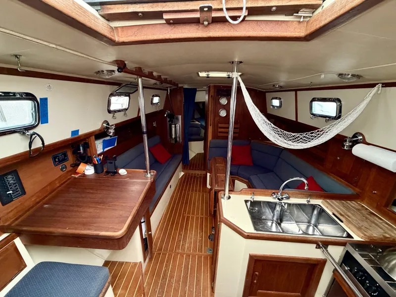 Slide: The Image of Pacific Seacraft Crealock 1997 - 8035703