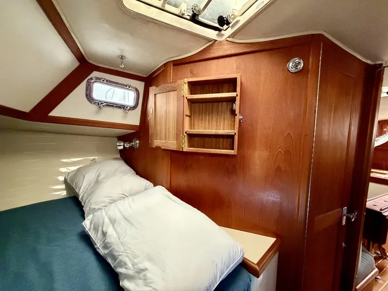 Slide: The Image of Pacific Seacraft Crealock 1997 - 8035783