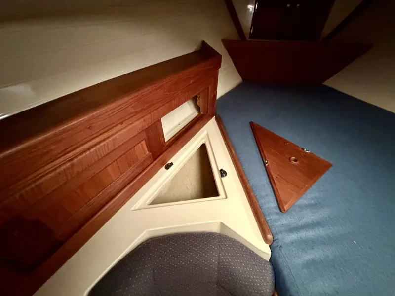 Slide: The Image of Pacific Seacraft Crealock 1997 - 8035772