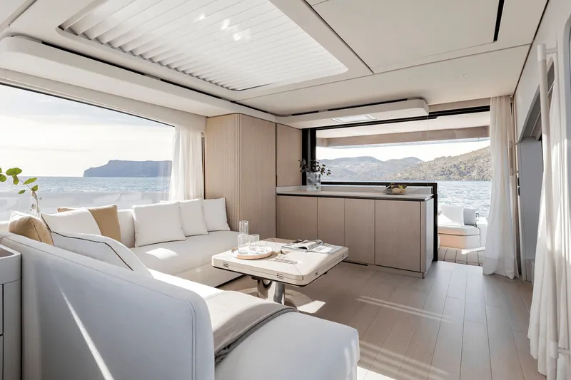 Slide: The Image of Azimut Seadeck 6 2027 - 8035883