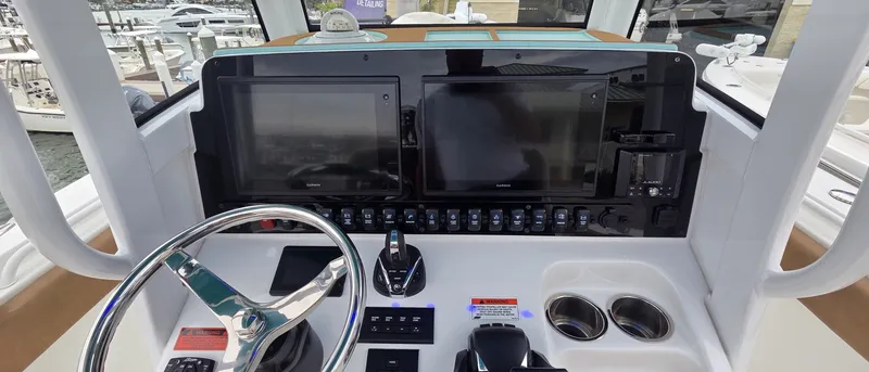 Slide: The Image of Sea Hunt 27 Gamefish CB 2021 - 8036279
