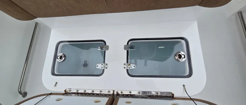Slide: The Image of Sea Hunt 27 Gamefish CB 2021 - 8036285