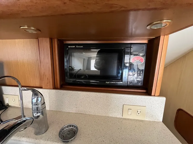 Slide: The Image of Galley area on the 2004 Ocean Yachts 52 Super Sport - 8036693