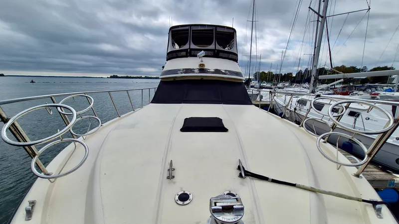 Slide: The Image of 1989 Carver 48 Californian - 8038580