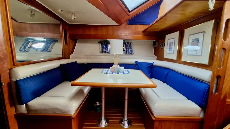 Slide: The Image of 1989 Carver 48 Californian - 8038606