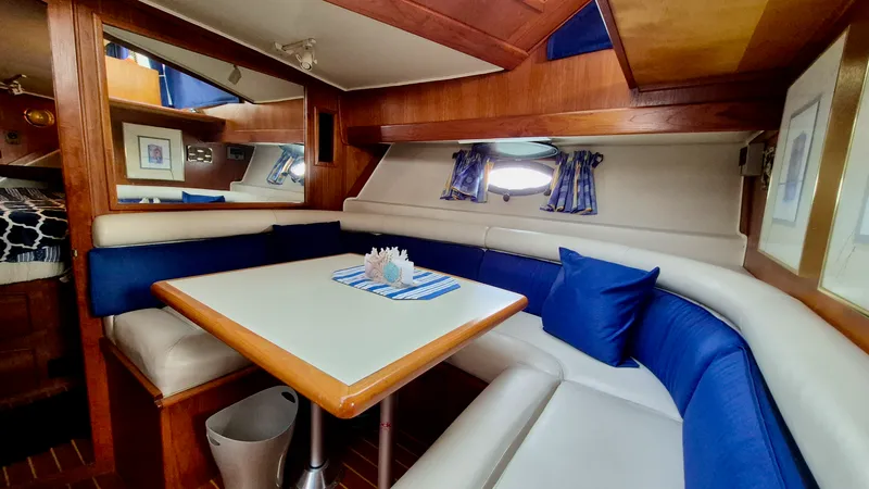 Slide: The Image of 1989 Carver 48 Californian - 8038616