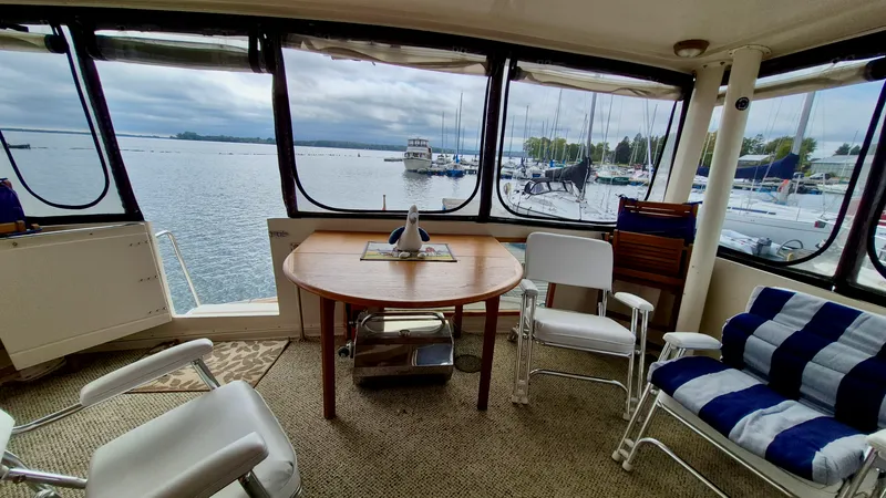 Slide: The Image of 1989 Carver 48 Californian - 8038588