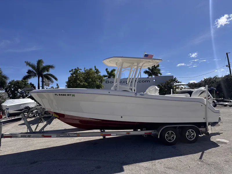 Slide: The Image of Robalo R242 2017 - 8039344