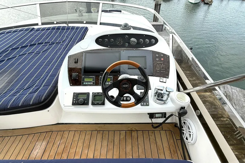 Slide: The Image of Sunseeker 75 Yacht 2005 - 8315245