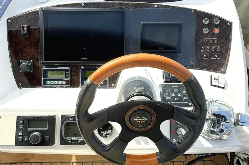 Slide: The Image of Sunseeker 75 Yacht 2005 - 8315250