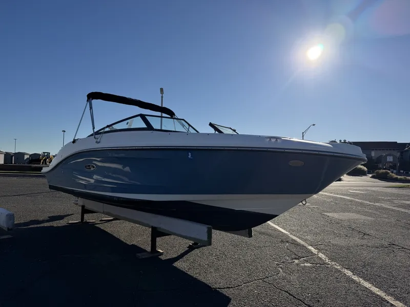 The Image of Sea Ray SPX 230 OB 2020 - 8043984