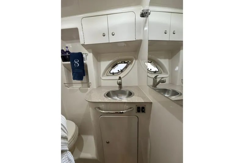 Slide: The Image of Sea Ray Sundancer 310 2007 - 8044986