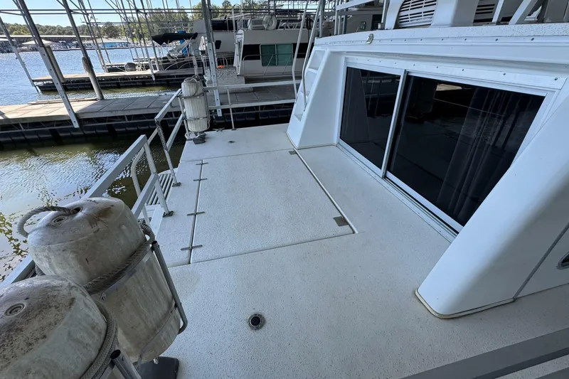 Slide: The Image of Gibson 44 CABIN YACHT 1993 - 8045087