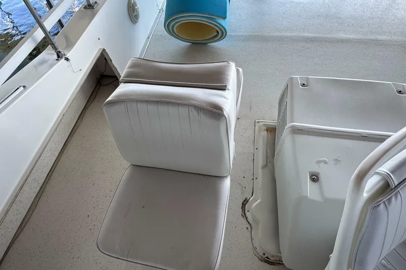 Slide: The Image of Gibson 44 CABIN YACHT 1993 - 8045279