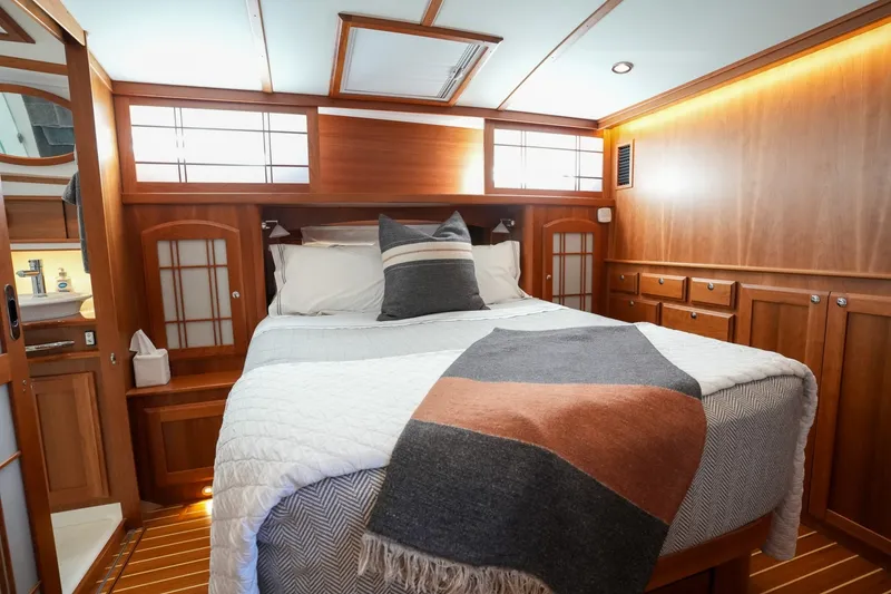 Slide: The Image of Sabre 48 Salon Express 2022 - 8045933