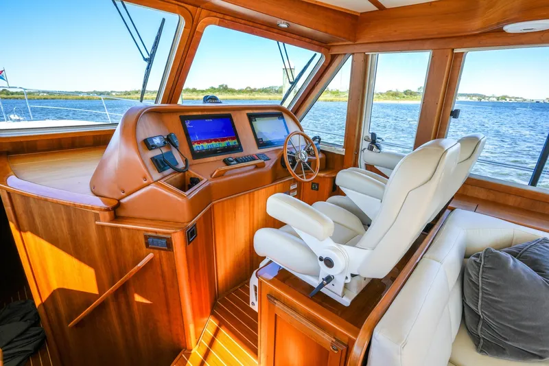 Slide: The Image of Sabre 48 Salon Express 2022 - 8045901