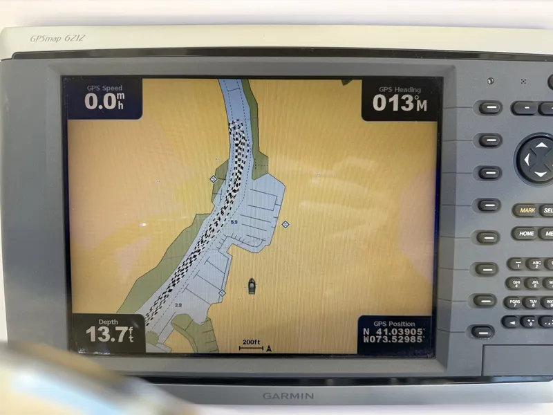 Slide: The Image of Everglades 230 Center Console 2014 - 8046266