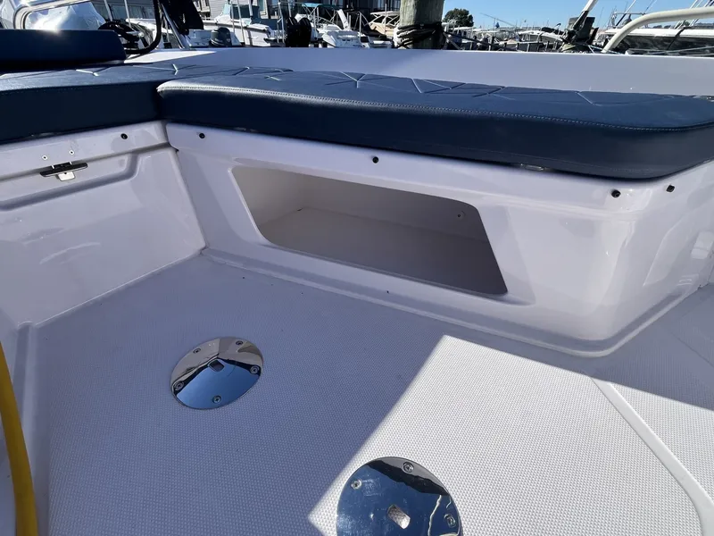 Slide: The Image of Axopar Cross Cabin 2026 - 8664678