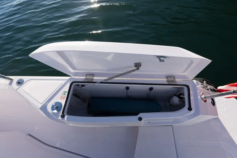 Slide: The Image of Axopar Cross Cabin 2026 - 8054585