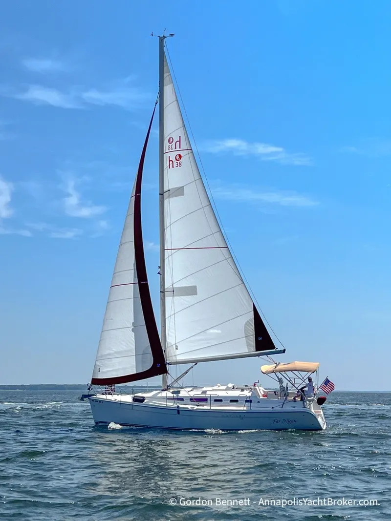 Slide: The Image of Hunter 38 2005 - 8051754