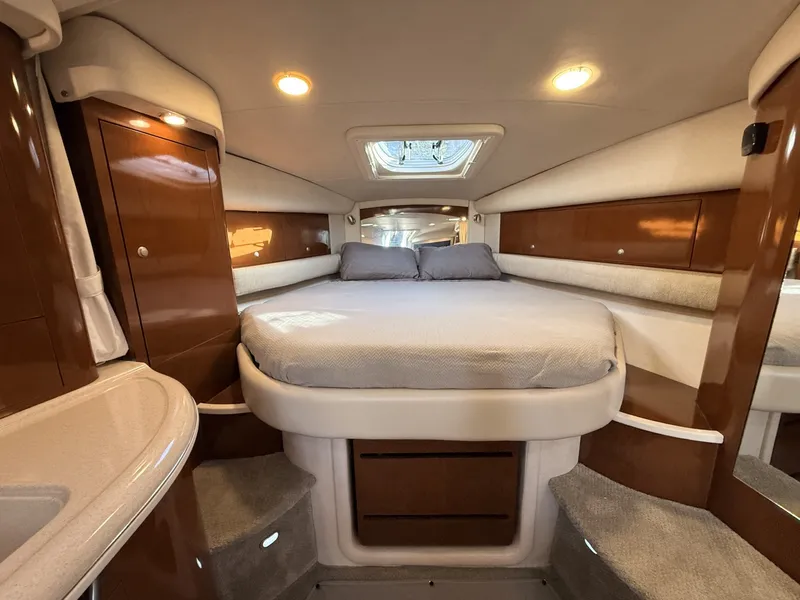 Slide: The Image of Sea Ray 34' Sundancer 2008 - 8054529