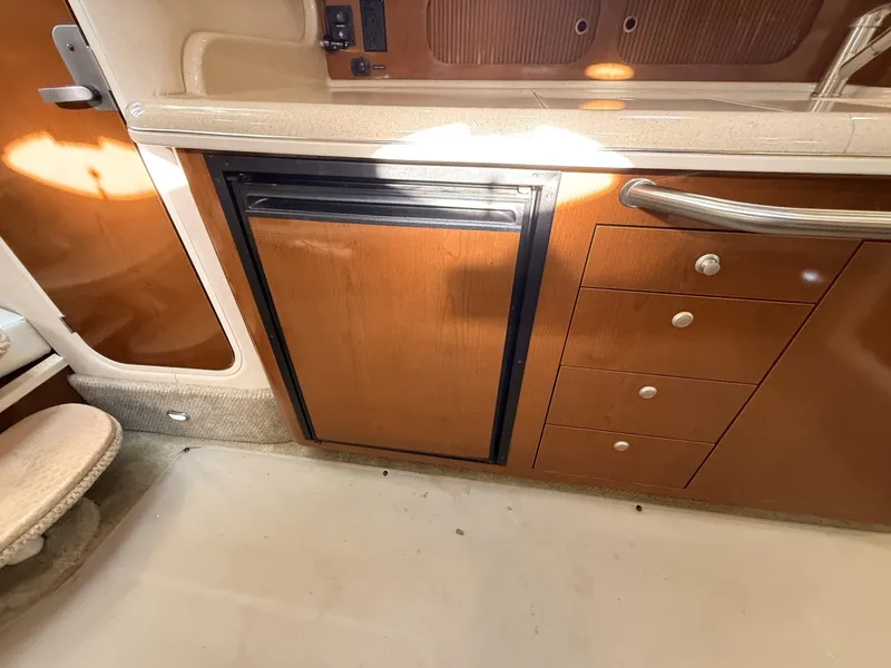 Slide: The Image of Sea Ray 34' Sundancer 2008 - 8054531