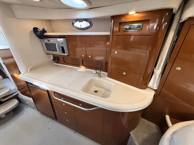 Slide: The Image of Sea Ray 34' Sundancer 2008 - 8054530