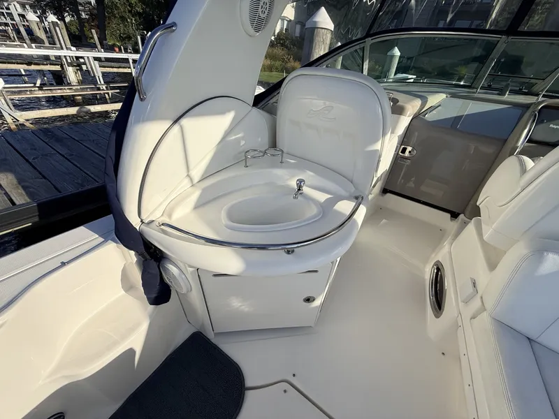 Slide: The Image of Sea Ray 34' Sundancer 2008 - 8054542