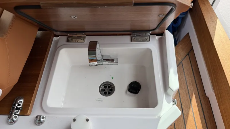 Slide: The Image of Axopar 28 Cabin w/Wet Bar 2023 - 8054713