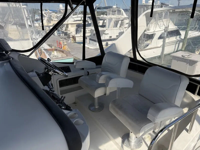 Slide: The Image of Carver Yachts 38 Super Sport 2005 - 8136807