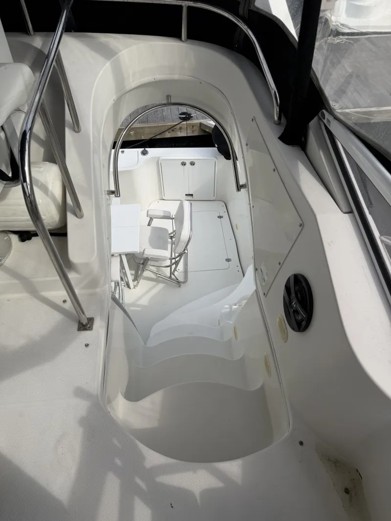 Slide: The Image of Carver Yachts 38 Super Sport 2005 - 8136805